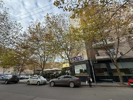 Tirane, shitet apartament 2+1 Kati 1, 65 m² 150.000 € 