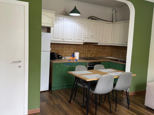 Tirane, jepet me qera apartament 1+1+Ballkon Kati 4, 56 m² 800 € 