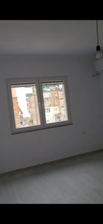 Tirane, jepet me qera zyre Kati 5, 74 m² 800 € (QENDER)