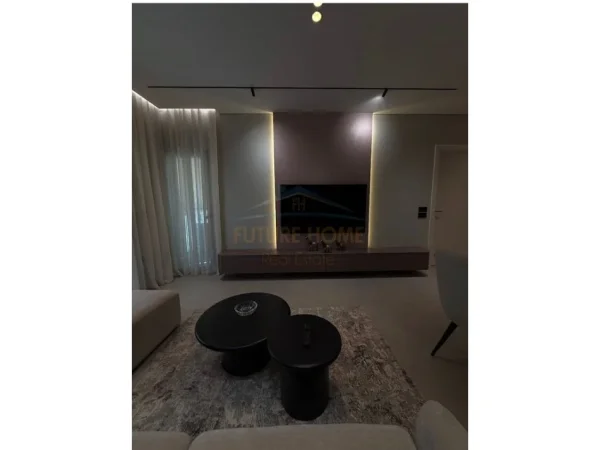 Tirane, jepet me qera apartament 1+1 Kati 4, 67 € (Porcelan , Residenca ERLI)