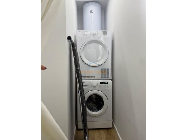 Tirane, jepet me qera apartament 1+1 Kati 0, 40 m² 550 € (21 Dhjetori)