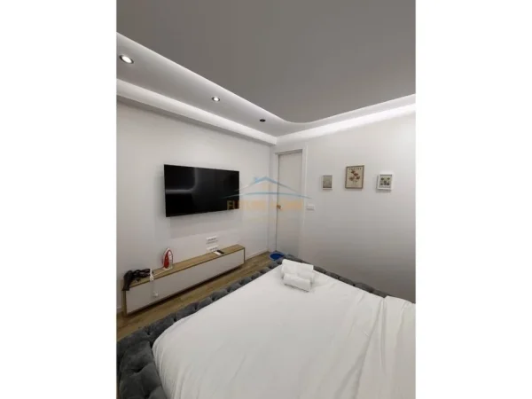 Tirane, jepet me qera apartament 1+1 Kati 0, 40 m² 550 € (21 Dhjetori)