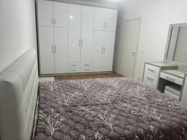 Tirane, jepet me qera apartament 1+1+Ballkon Kati 2, 64 m² 500 € (ASTIR)