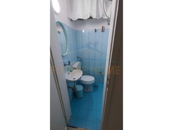 Tirane, jepet me qera ambjent biznesi Kati 0, 50 m² 416 € (STADIUMI DINAMO)