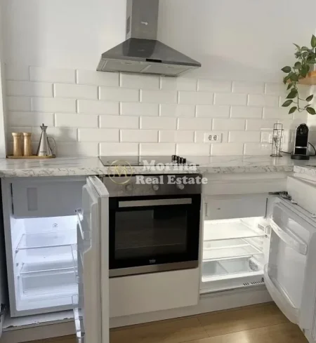 Tirane, jepet me qera apartament 1+1 Kati 1, 65 m² 900 € (Don Bosko)