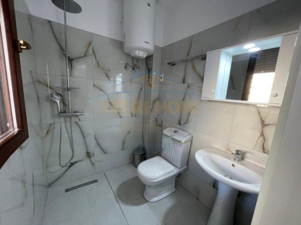 Tirane, jepet me qera apartament 1+1 Kati 1, 50 m² 450 € 