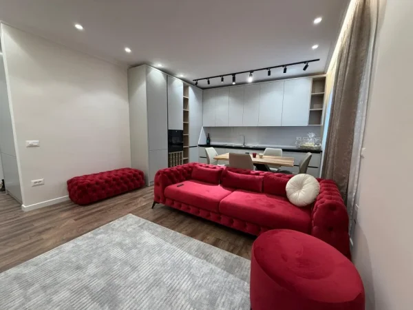 Tirane, jepet me qera apartament 1+1 Kati 7, 70 m² 1.000 € (Pazari i Ri)
