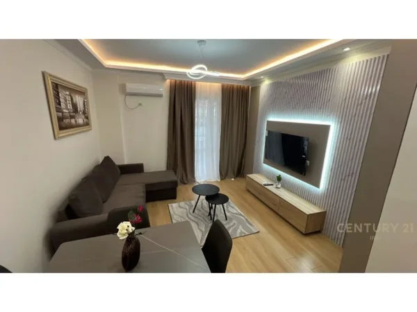 Tirane, jepet me qera apartament 1+1 Kati 6, 54 m² 400 € 