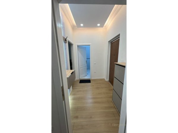 Tirane, jepet me qera apartament 1+1 Kati 6, 54 m² 400 € 