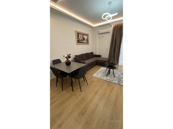 Tirane, jepet me qera apartament 1+1 Kati 6, 54 m² 400 € 