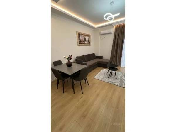 Tirane, jepet me qera apartament 1+1 Kati 6, 54 m² 400 € 