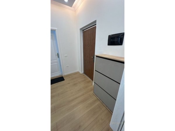 Tirane, jepet me qera apartament 1+1 Kati 6, 54 m² 400 € 