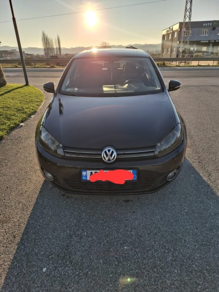 Tirane, shes makine Shitet Golf 6 per arsye emigrimi Nafte, e zeze automatik Kondicioner 6.300 €
