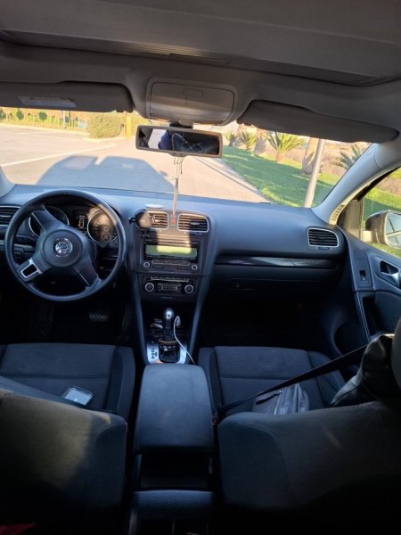 Tirane, shes makine Shitet Golf 6 per arsye emigrimi Nafte, e zeze automatik Kondicioner 6.300 €