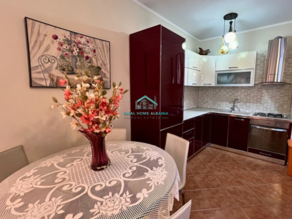 Vlore, shitet apartament 1+1+Ballkon Kati 3, 65 m² 117.000 € (Skele, Vlore)