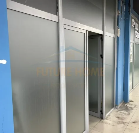 Qera, Ambient , Unaza e Re