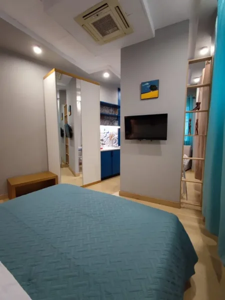 Tirane, jepet me qera apartament 1+1 Kati 1, 35 m² 600 € (blloku)