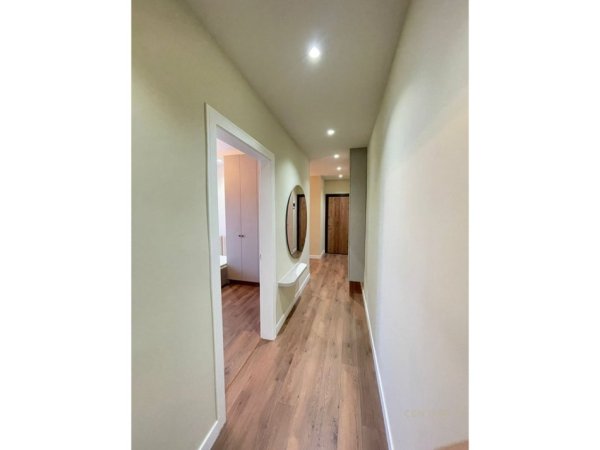 Tirane, jepet me qera apartament 2+1 Kati 2, 76 m² 700 € (Selite)