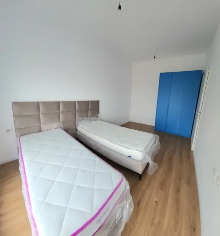 Tirane, shitet apartament 1+1+Ballkon Kati 2, 59 m² 110.000 € (Ali Demi)