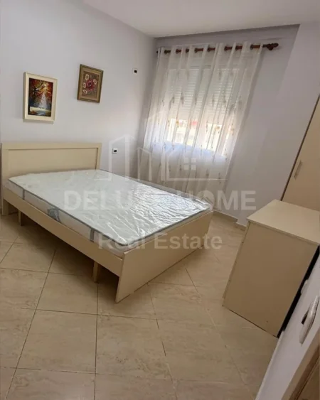 Tirane, jepet me qera apartament 1+1 Kati 7, 74 m² 430 € 