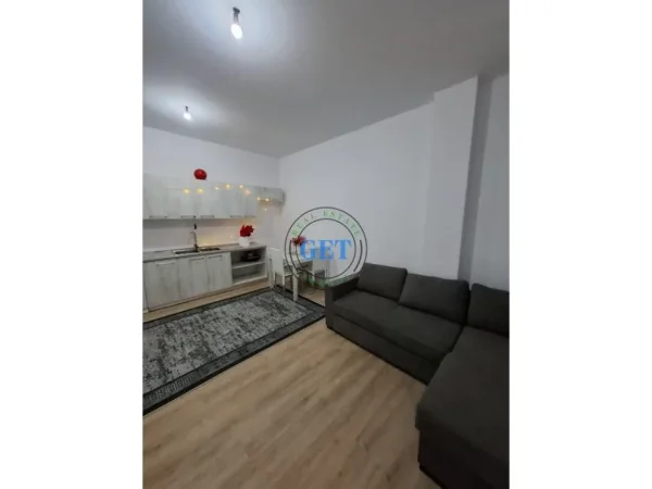 Durres, shitet apartament 1+1+Ballkon Kati 1, 51 m²