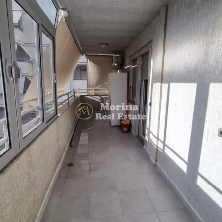 Tirane, jepet me qera apartament 1+1+Ballkon Kati 1, 65 m² 400 € (Fresku)