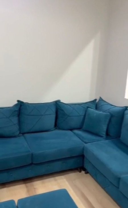 Tirane, jepet me qera apartament 1+1 Kati 1, 70 m² 400 € 