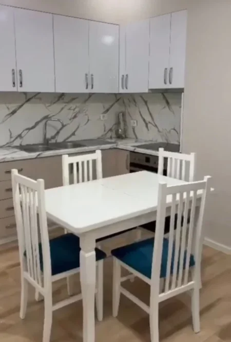Tirane, jepet me qera apartament 1+1 Kati 1, 70 m² 400 € 