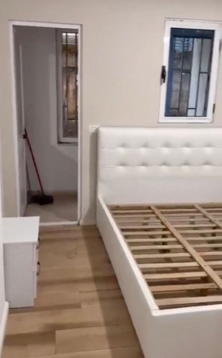 Tirane, jepet me qera apartament 1+1 Kati 1, 70 m² 400 € 