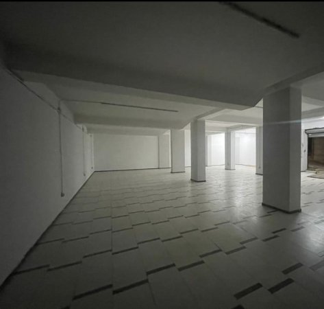 Tirane, jepet me qera magazine Kati -1, 300 m² 1.300 € (ASTIR)