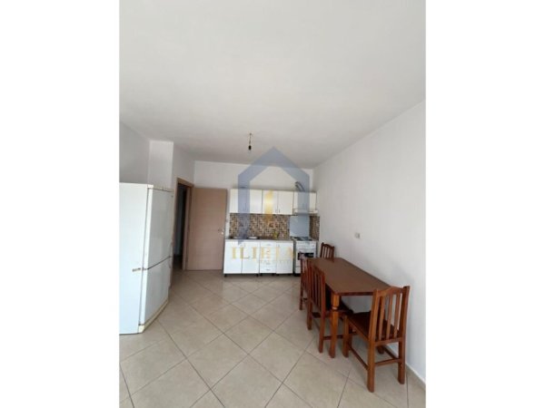 Tirane, shitet apartament 1+1+Ballkon Kati 4, 77 m² 114.900 € (Astir)