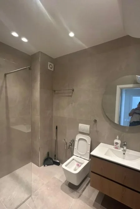 Tirane, jepet me qera apartament 1+1+Aneks+Ballkon Kati 3, 60 m² 400 € (casa italia)