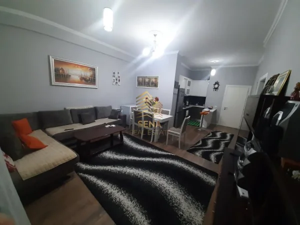 Tirane, shitet apartament 2+1 Kati 2, 92 m² 146.000 € (Fresk)