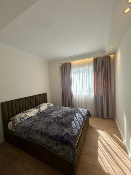 Tirane, jepet me qera apartament 1+1+Aneks+Ballkon Kati 3, 60 m² 400 € (ish dogana)