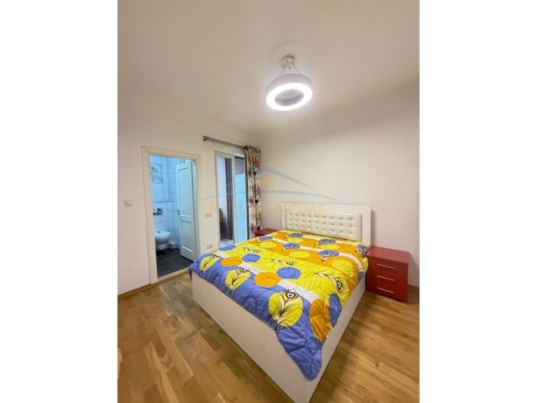 Tirane, jepet me qera apartament 2+1 Kati 4, 95 m² 600 € (Rrethrrotullimi Unaza e Re)
