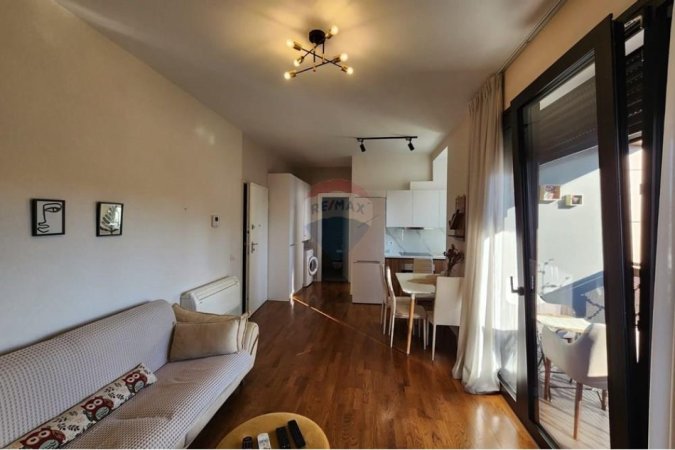 Tirane, jepet me qera apartament 1+1+Ballkon Kati 7, 73 m² 850 € 