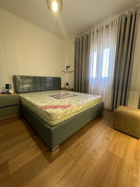 Tirane, jepet me qera apartament 2+1 , 80 m² 1.300 € (ASTIR)