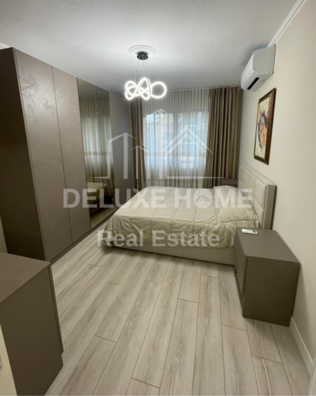 Tirane, jepet me qera apartament 1+1 Kati 4, 75 m² 900 € (Rr. Kosovarve)