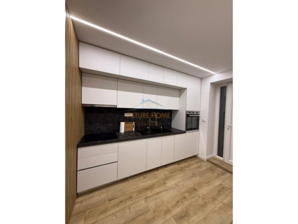 Tirane, jepet me qera apartament 1+1 Kati 0, 40 m² 550 € (21 DHJETORI)