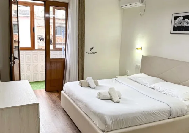 Tirane, jepet me qera apartament 2+1 Kati 3, 80 m² 800 € (SHESHI WILLSON)