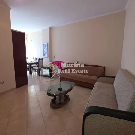 Tirane, jepet me qera apartament 1+1+Ballkon Kati 2, 55 m² 4400 € (Fresku)
