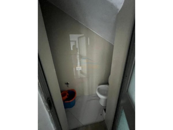 Tirane, shitet ambjent biznesi Kati 0, 48 m² 160.000 € (Vasil Shanto)