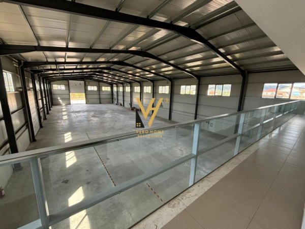 Tirane, jepet me qera magazine Kati 0, 1.600 m² 5.500 € (MARIKAJ, VORE)