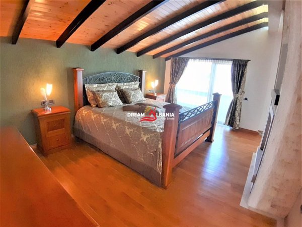 Tirane, shitet Vile 3 Katshe Kati 3, 1.000 m² 800.000 € (rruga elbasanit)