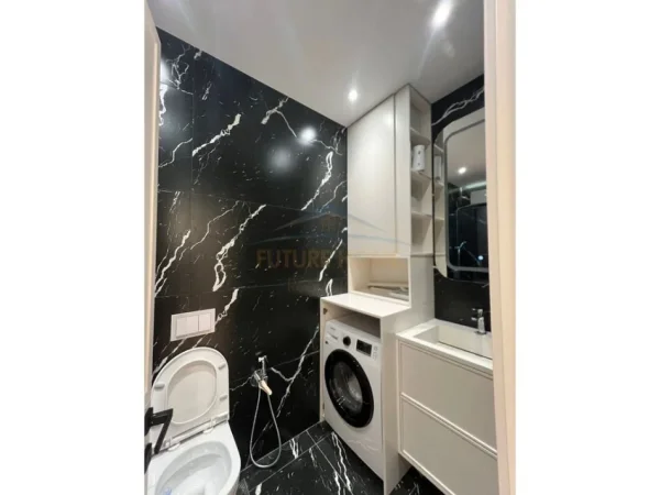 Tirane, shitet apartament 2+1+Ballkon Kati 10, 94 m² 315.000 € (Rruga Mine Peza Golden Tower)