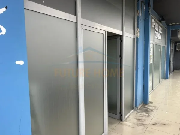Tirane, jepet me qera ambjent biznesi Kati 1, 101 m² 1.001 € (prane bar ARTISTI)