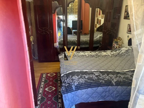 Tirane, shitet apartament 3+1+Ballkon Kati 4, 82 m² 160.000 € (RRUGA BARDHYL)