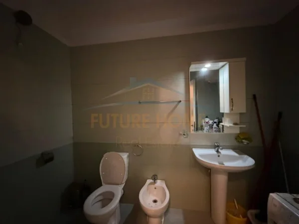 Durres, shitet apartament 3+1+Ballkon Kati 5, 139 m² 320.000 € (Vollga)