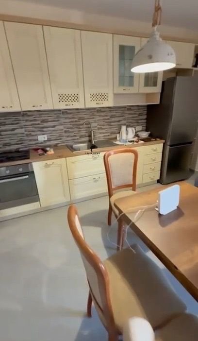 Tirane, jepet me qera apartament 2+1 Kati 5, 80 m² 800 € (RRUGA E DURRESIT)