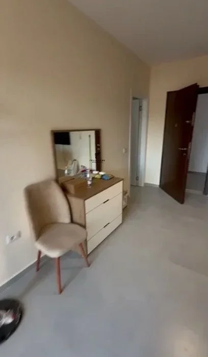 Tirane, jepet me qera apartament 2+1 Kati 5, 80 m² 800 € (RRUGA E DURRESIT)